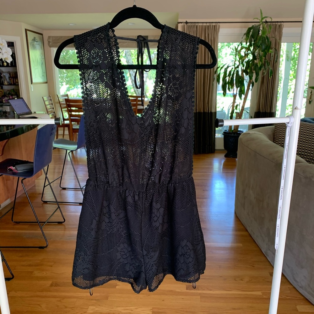 Meghan Los Angeles Black romper
